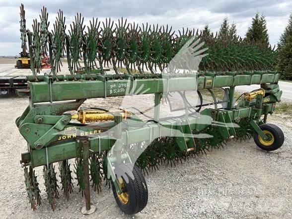 John Deere 400 Ostale mašine i priključci za obradu tla