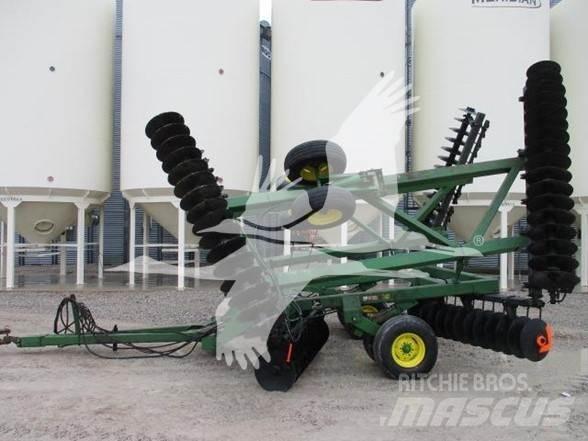 John Deere 630 Tanjirače