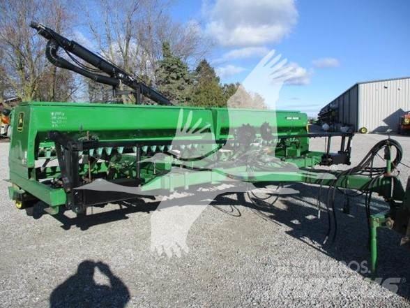 John Deere 750 Sejačice