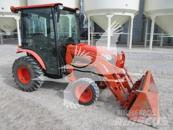 Kubota B3350 Traktori