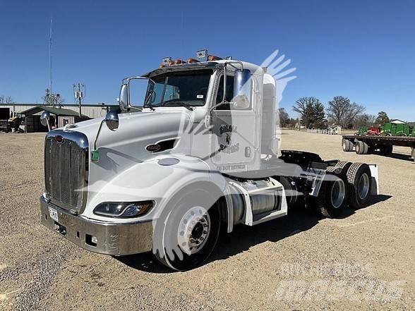 Peterbilt 384 Tegljači
