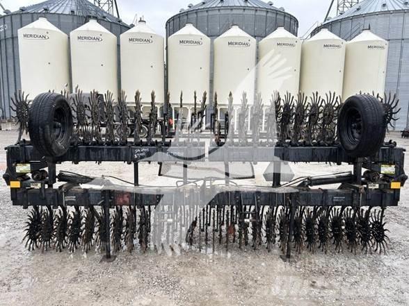 YETTER 3530 Ostale mašine i priključci za obradu tla