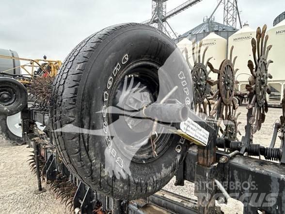 YETTER 3530 Ostale mašine i priključci za obradu tla