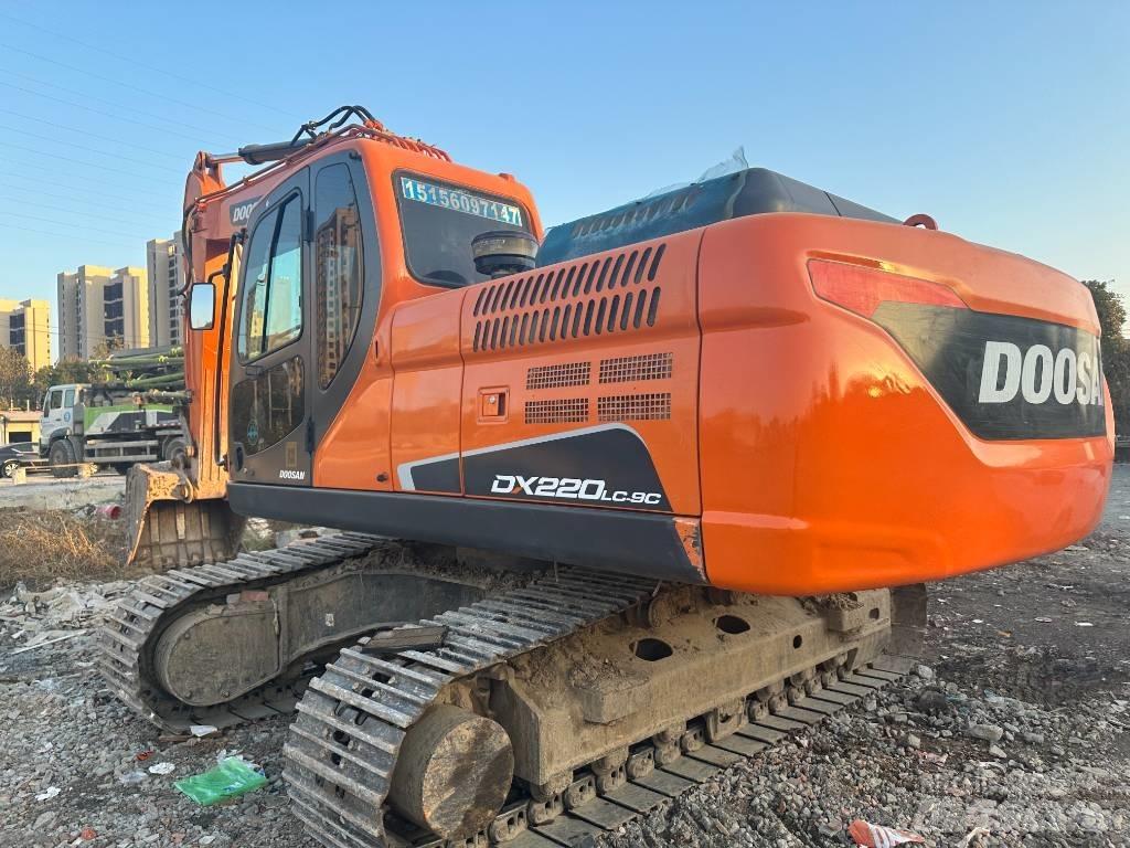 Doosan DX220LC-9 Bageri guseničari