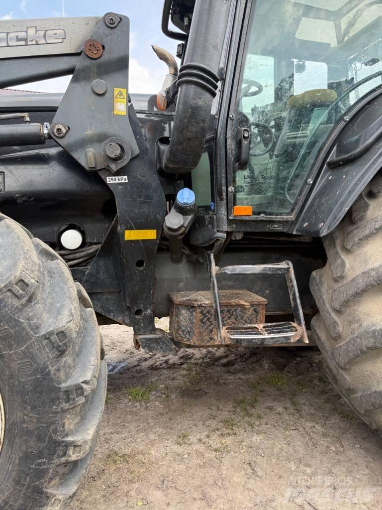 Valtra + KRONOS T 193 Traktori