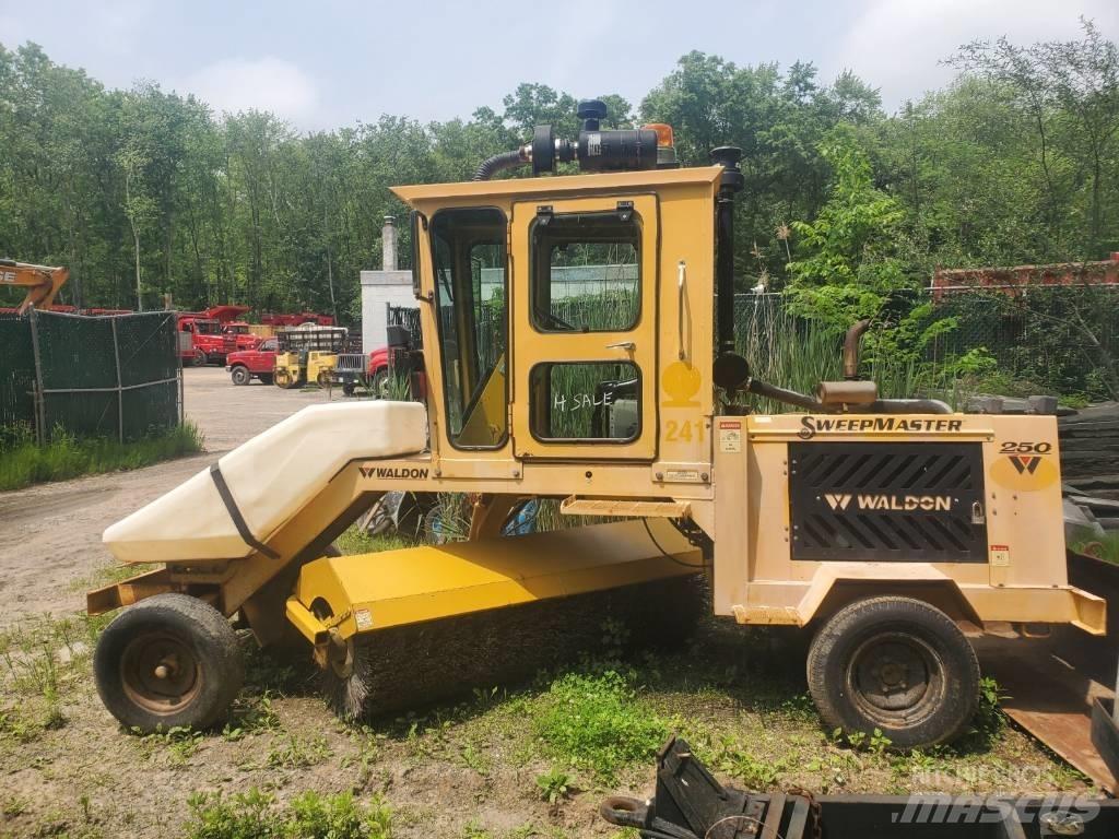  WALDIN SW250 Polovni kamioni za čišćenje