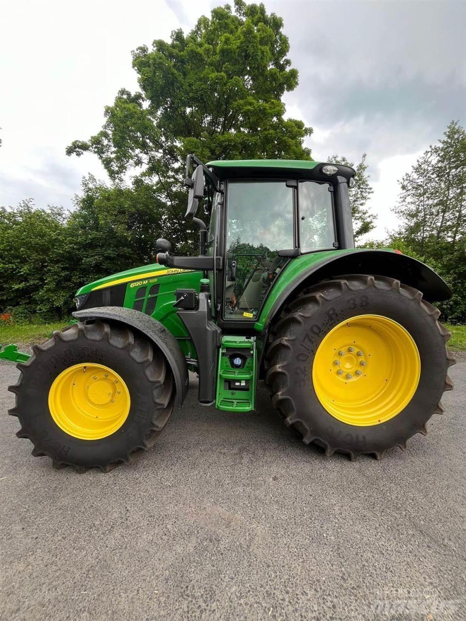 John Deere 6120M Traktori