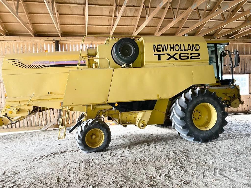 New Holland TX 62 Kombajni