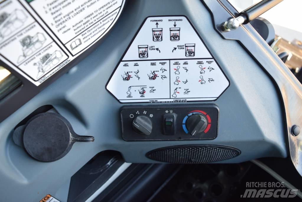 Bobcat S 750 Skid steer mini utovarivači