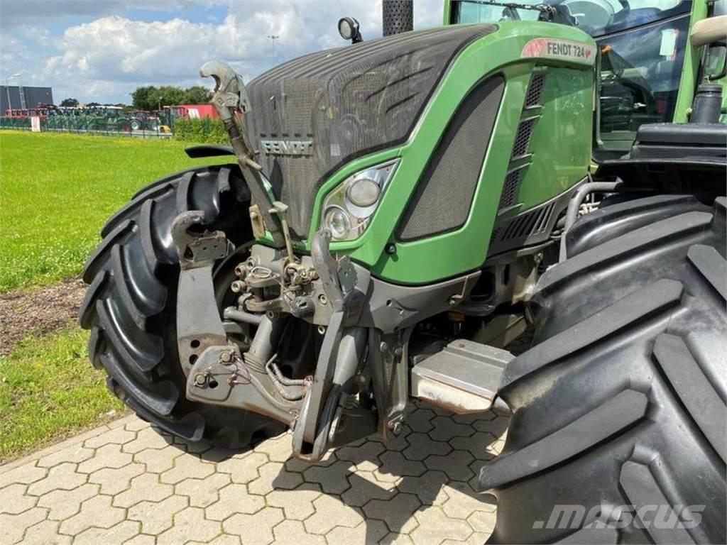 Fendt 724 PROFI Traktori