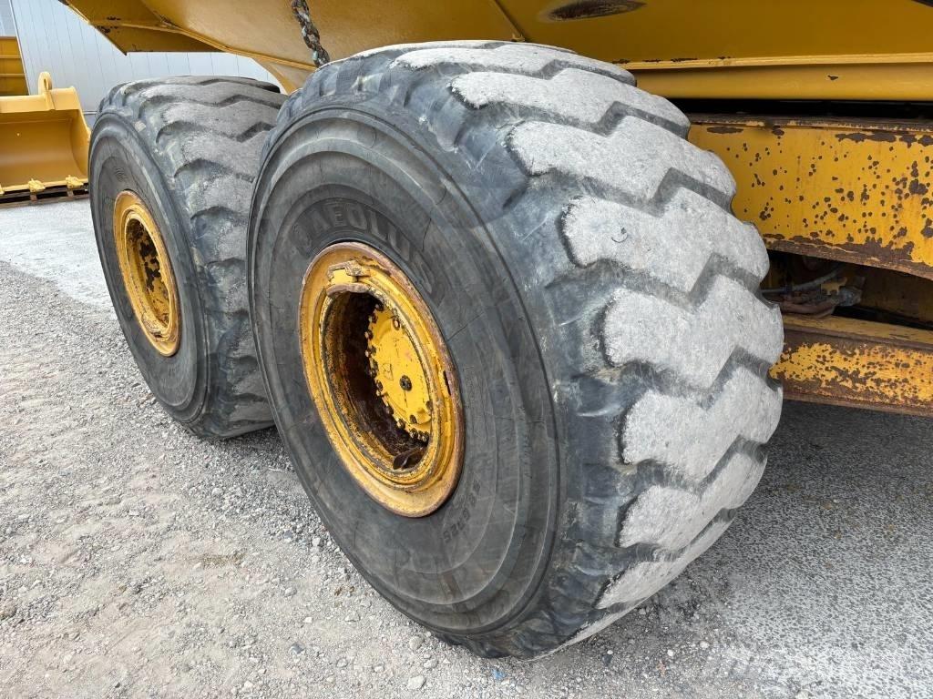 CAT 745 C Zglobni damperi