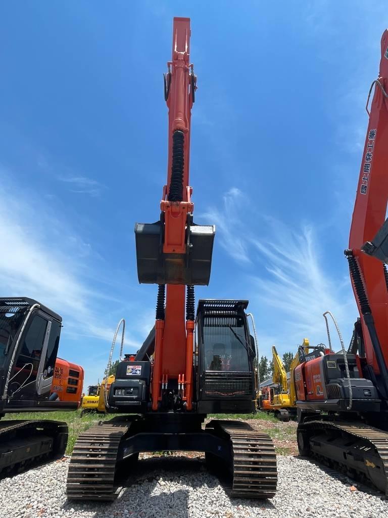 Hitachi ZX 200 Bageri guseničari