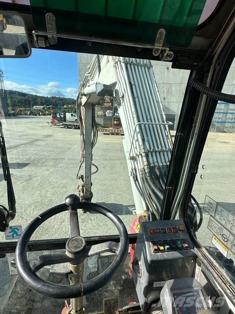 Takeuchi TB 175 W Bageri točkaši