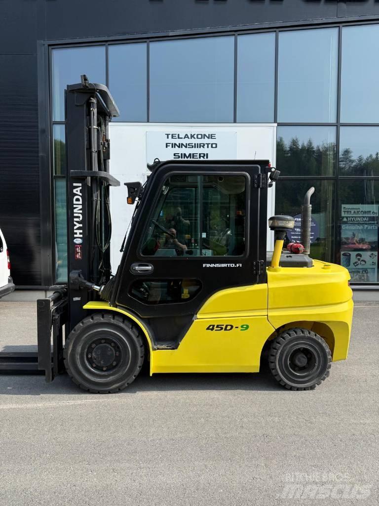 Hyundai 45 D-9 Dizelski viljuškari