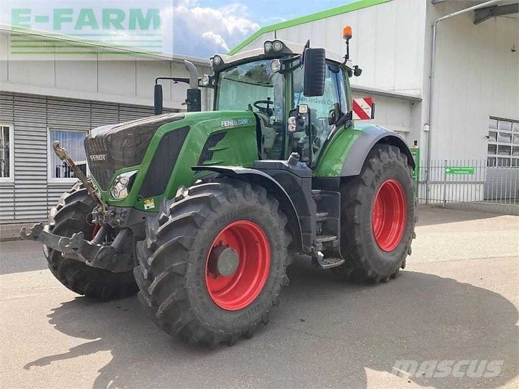 Fendt 828 vario Traktori