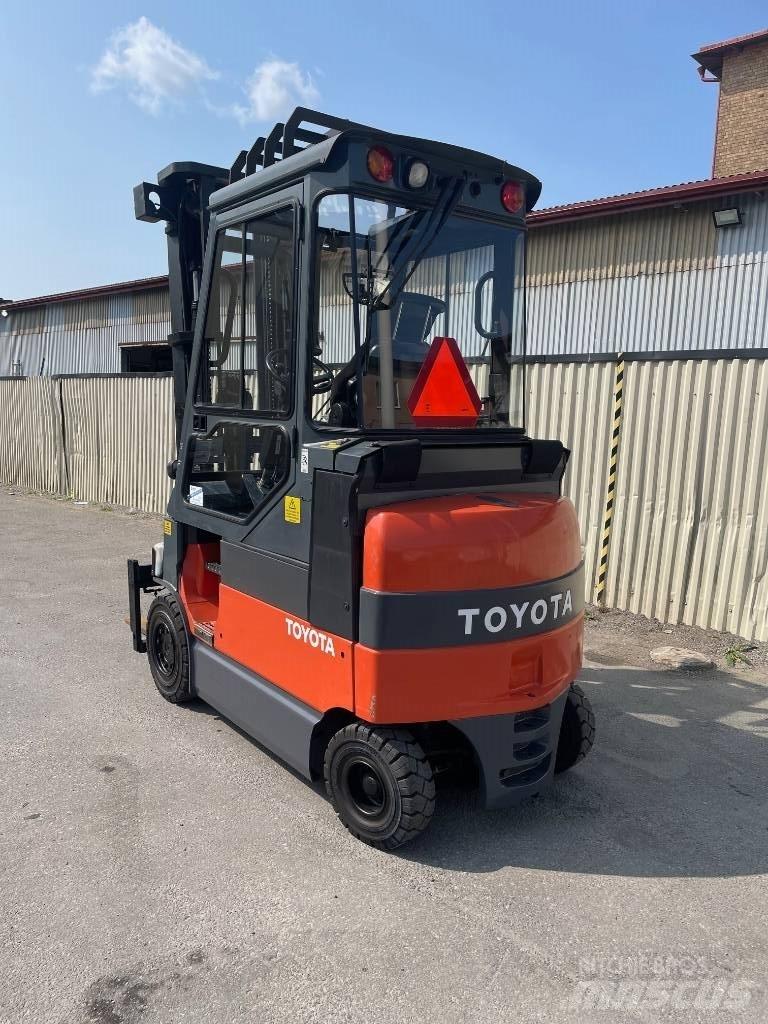 Toyota 7FBMF30 Električni viljuškari