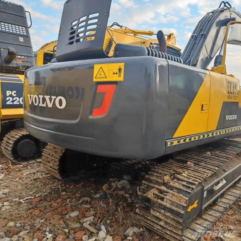 Volvo EC 240 Bageri guseničari