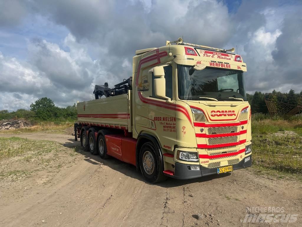 Scania R 520 Tridem Kamioni sa kranom