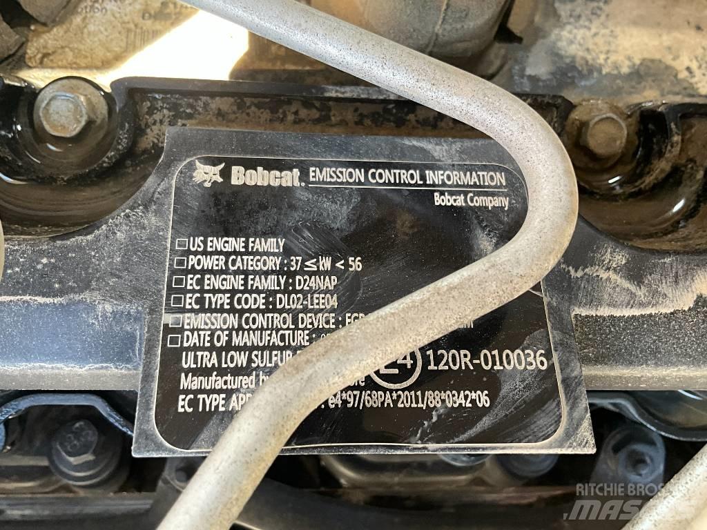 Bobcat E 57 W Bageri točkaši