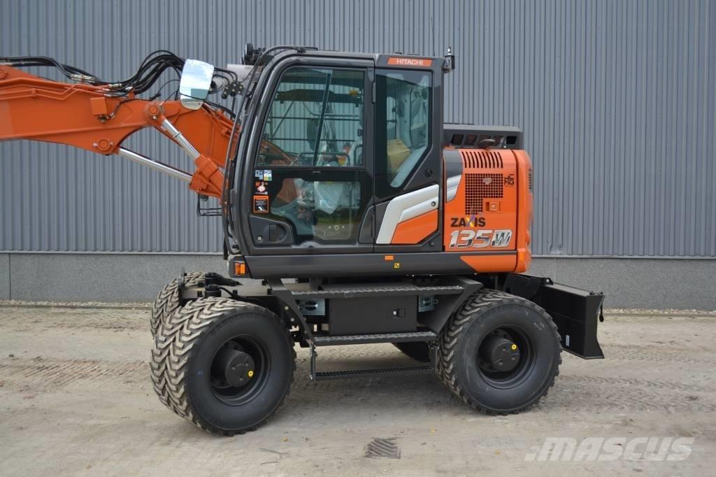 Hitachi ZX135W-7 Bageri točkaši