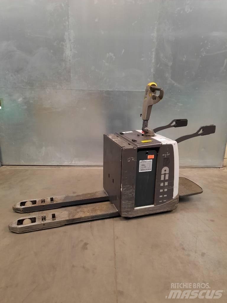 UniCarriers PMR200P Nisko podizni električni viljuškar sa stajalištom
