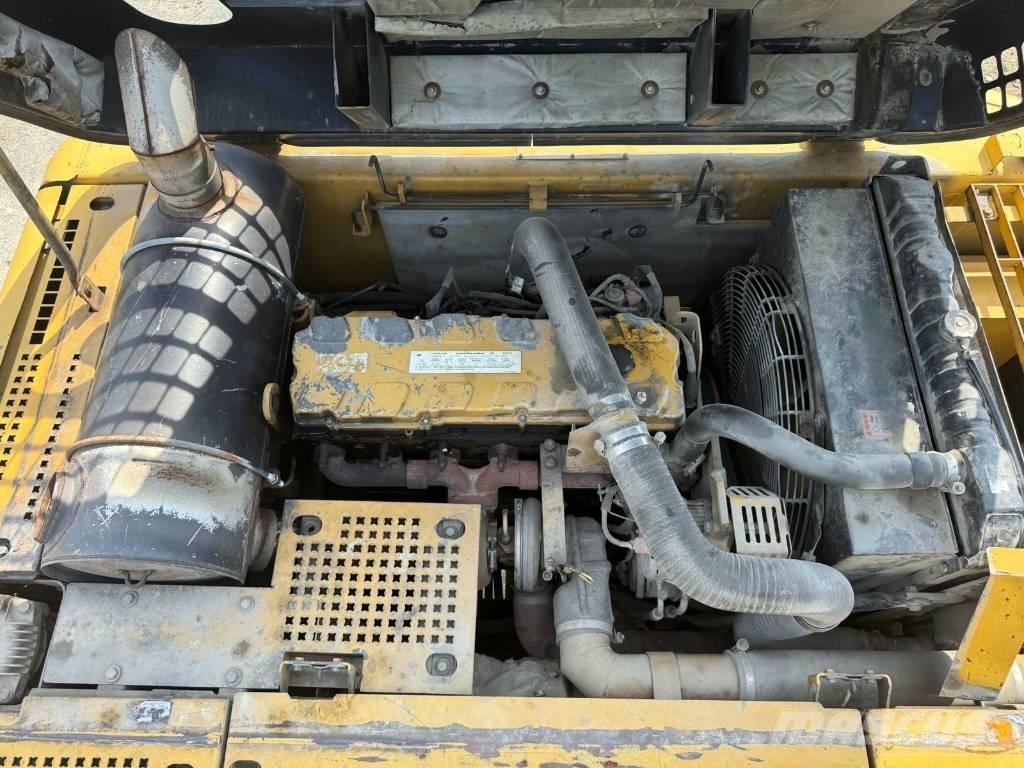 CAT 330 CL Bageri guseničari