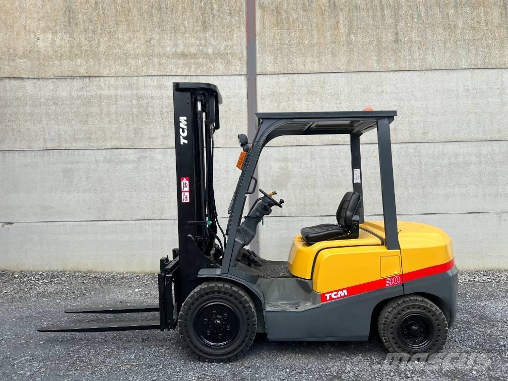 TCM FD30T3 Dizelski viljuškari