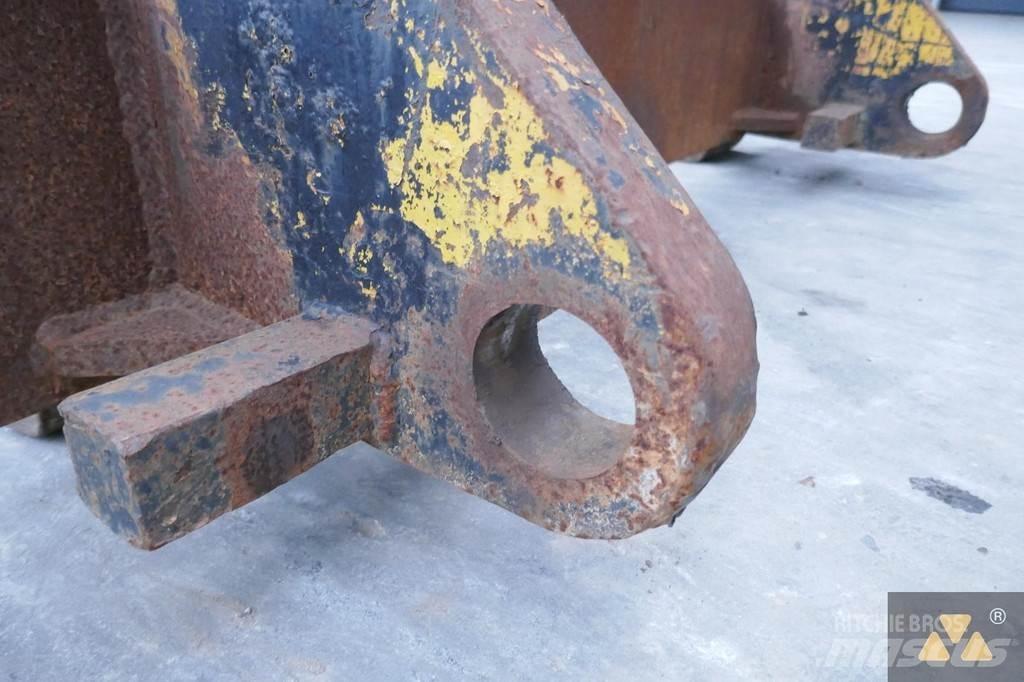 CAT 966/972 Forks Ostale kargo komponente