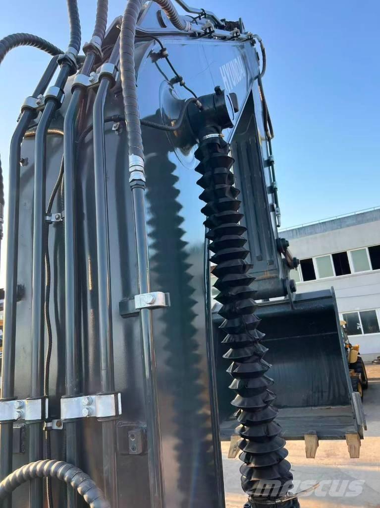 Hyundai R305LC-9T Bageri guseničari