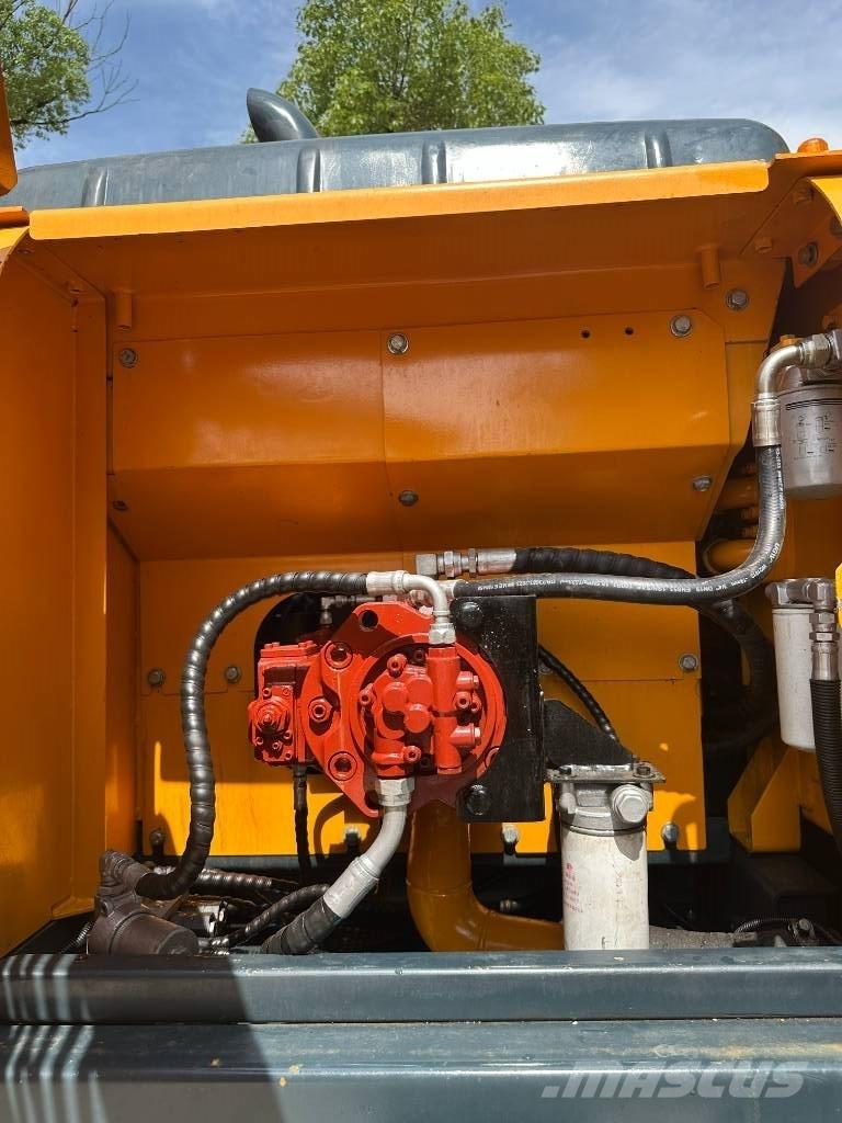 Hyundai HX220HD Midi bageri 7t – 12t