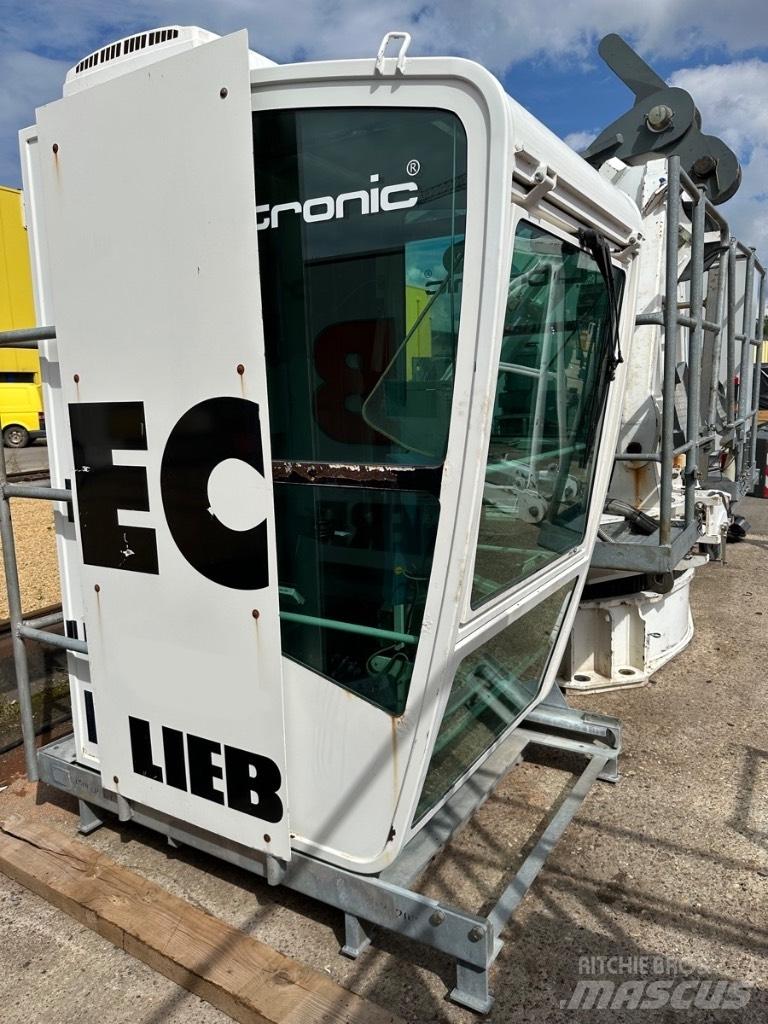 Liebherr 150 ECB 8 Kranovi tornjevi