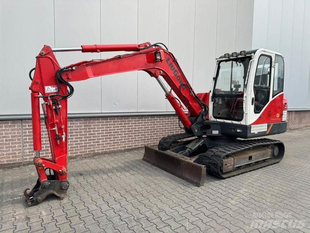 LiuGong CLG906C Bageri guseničari