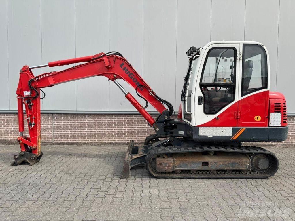 LiuGong CLG906C Bageri guseničari