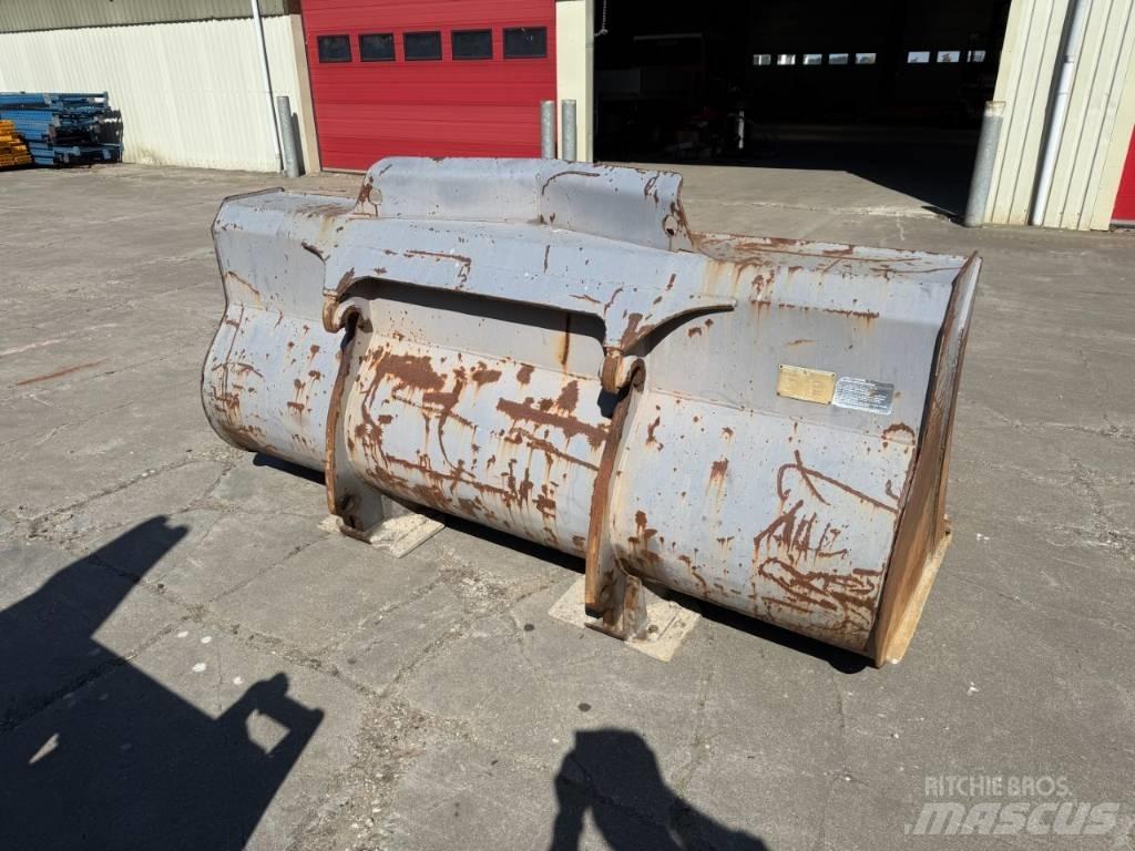 CASE 621 D Utovarivači na točkove