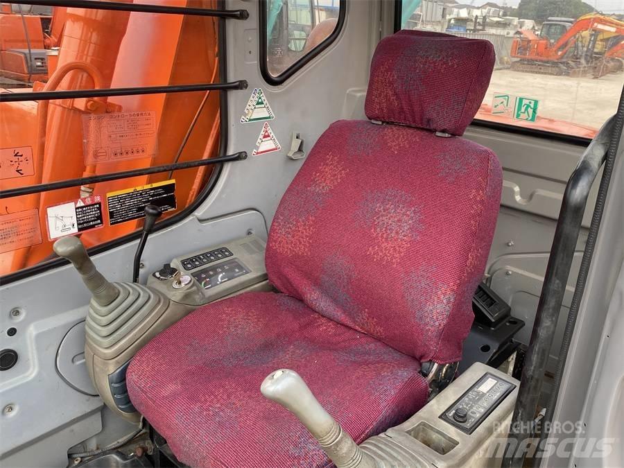 Hitachi EX60 Bageri guseničari