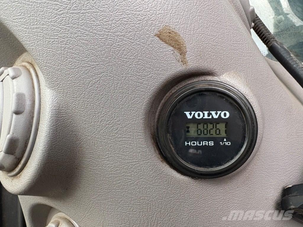 Volvo EC 250 EL Bageri guseničari