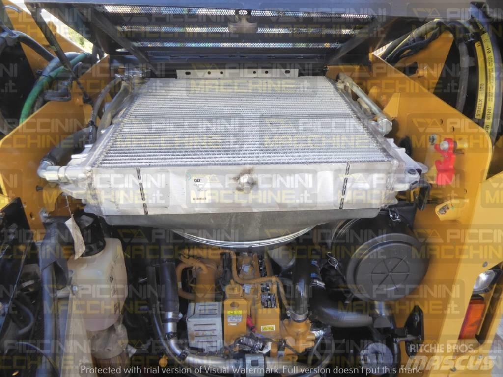 CAT 262D Skid steer mini utovarivači