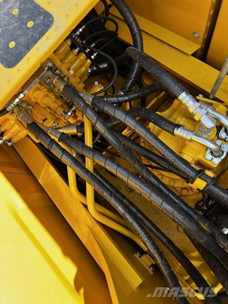 Komatsu PC 200-8N1 Bageri guseničari