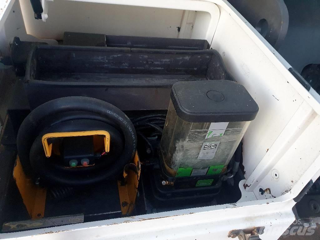Volvo EC 250 D N L Bageri guseničari