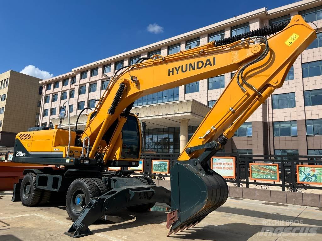 Hyundai R210W Bageri točkaši