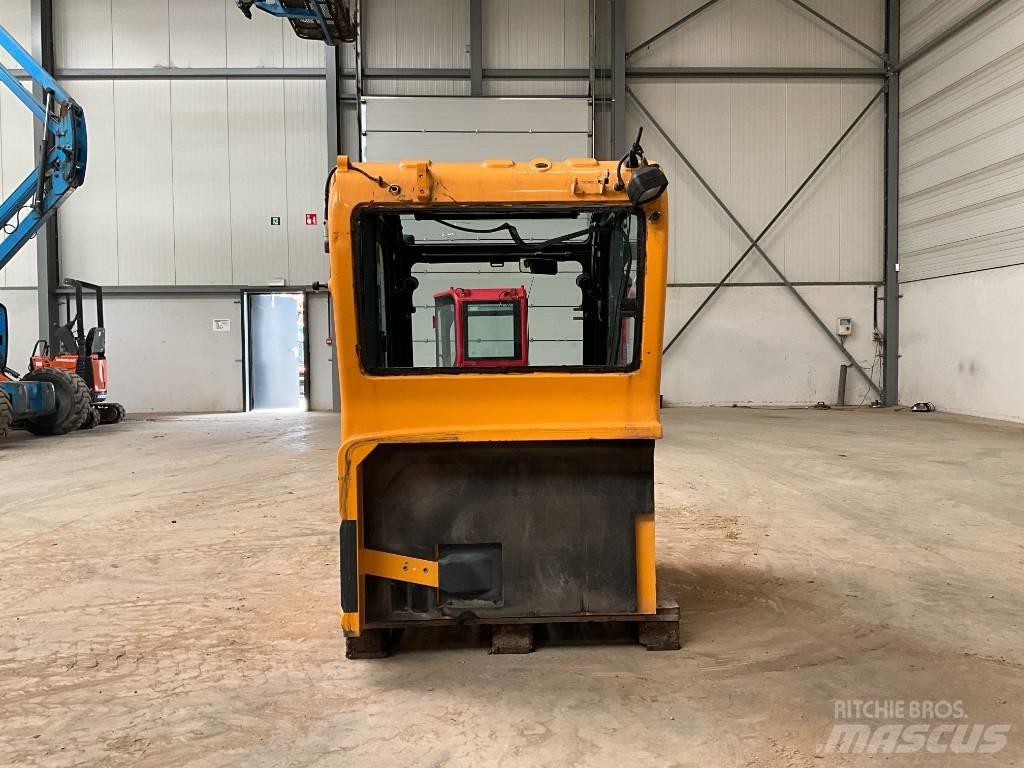 Hyundai Robex 55-9 A Kabine i unutrašnjost