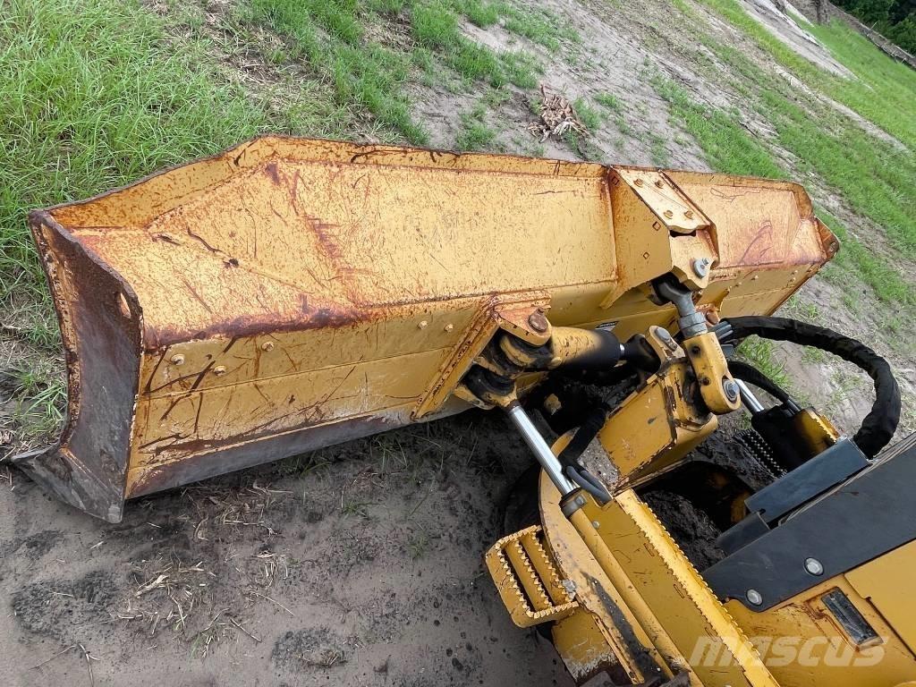 DEERE 450J LGP Buldožeri guseničari