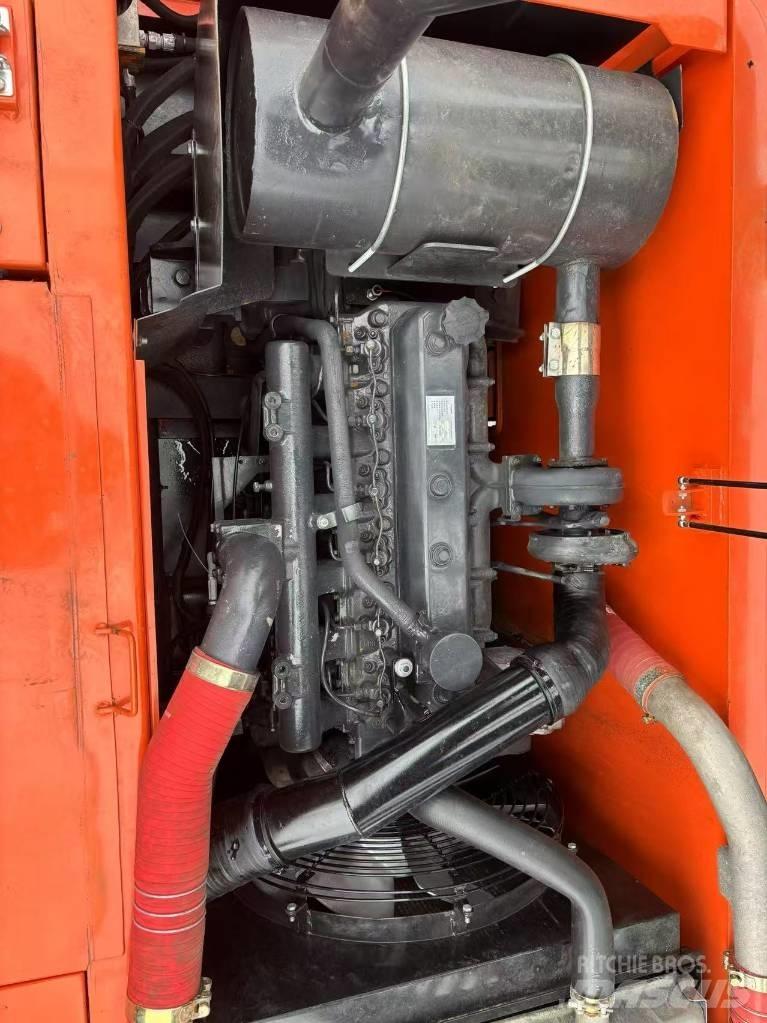 Doosan 225 LCA Bageri guseničari