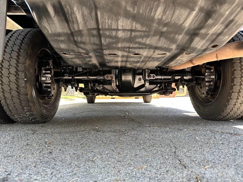 Ford F 550 Kamioni za piljevinu