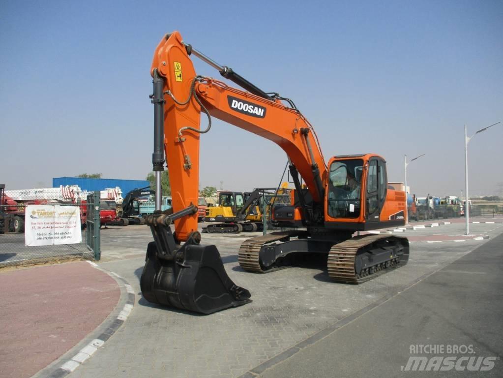 Doosan DX 225 LCA Bageri guseničari