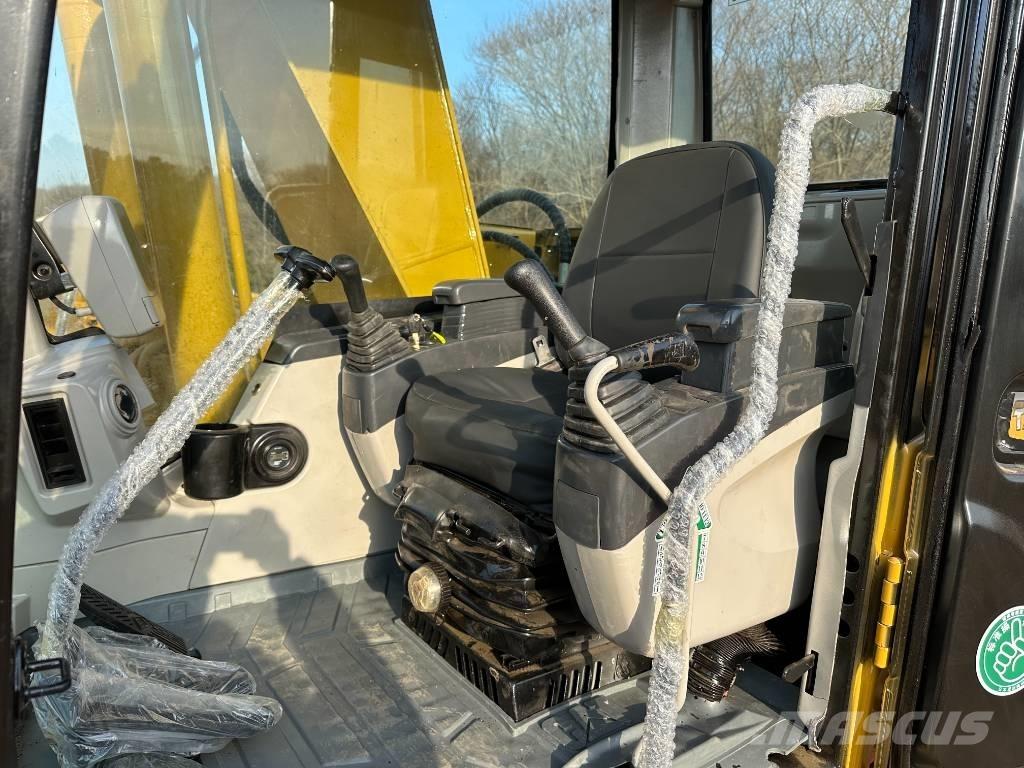 CAT 320 C L Polovni amfibijski bageri