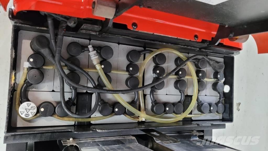 BT SPE 125 Samopogonski ručni viljuškari