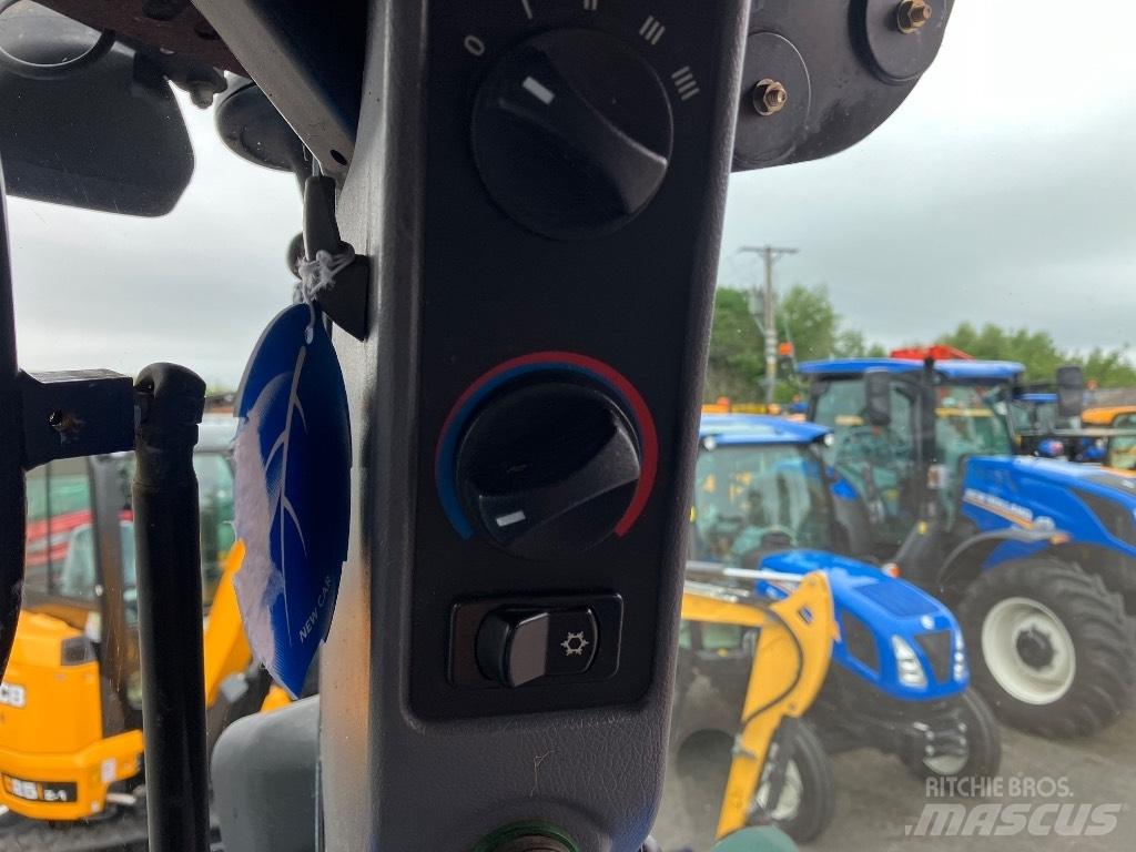 New Holland T6010 Traktori
