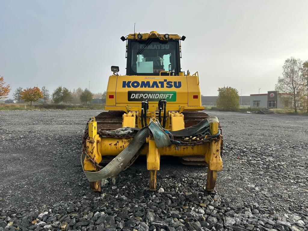 Komatsu D 85 PXi-18 Buldožeri guseničari