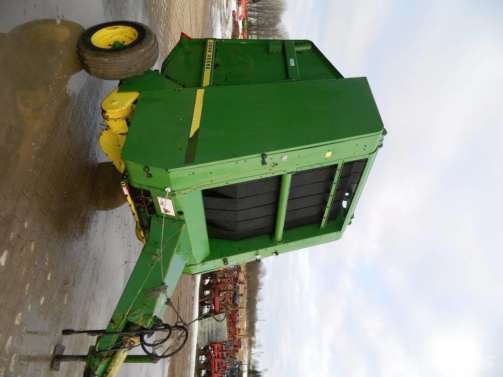 John Deere 550 Prese/balirke za rolo bale